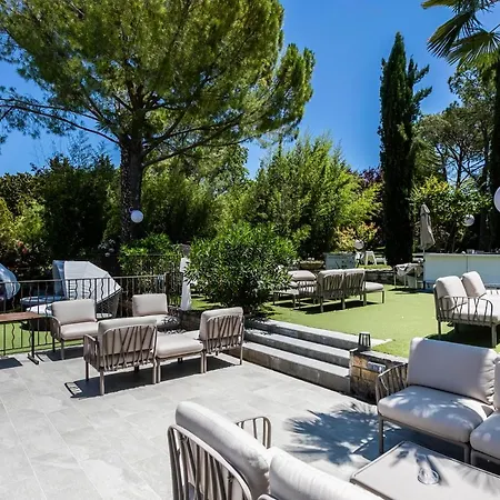 Western Sévan Parc Hotel 4*