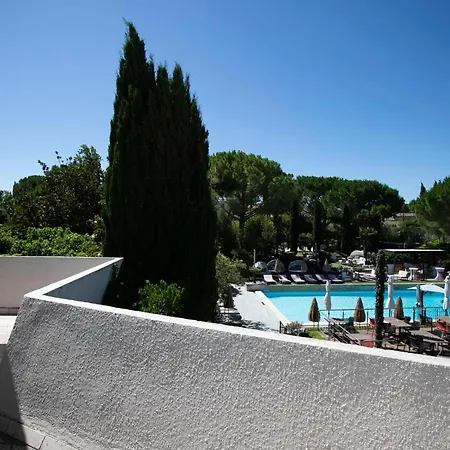 Western Sévan Parc 4* Pertuis